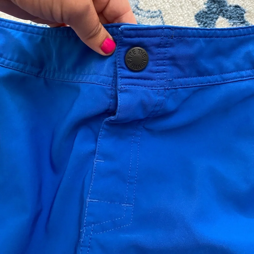 THE NORTH FACE blue swim trunks shorts zipper pocket summer swimming size 32
